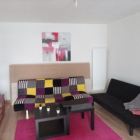 Apartament Petite Maison Agreable Pour 6 Voyageurs Bogny-sur-Meuse Zewnętrze zdjęcie