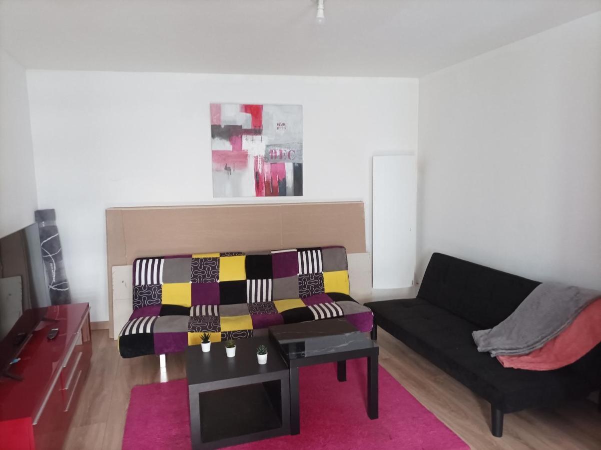 Apartament Petite Maison Agreable Pour 6 Voyageurs Bogny-sur-Meuse Zewnętrze zdjęcie