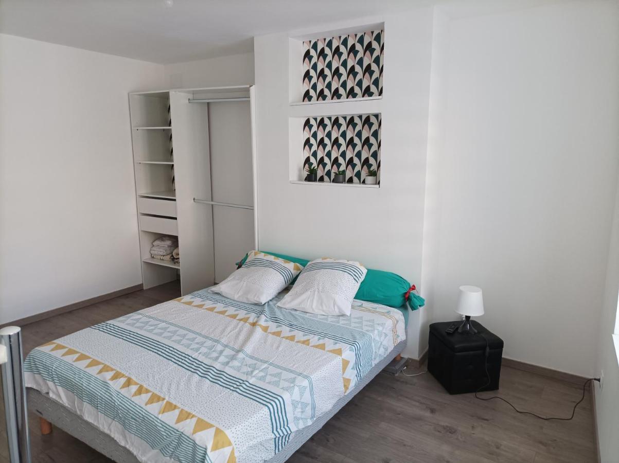 Apartament Petite Maison Agreable Pour 6 Voyageurs Bogny-sur-Meuse Zewnętrze zdjęcie